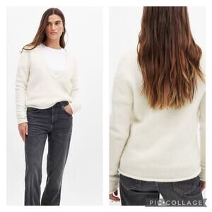 Camille Charriera NA-KD Knitted Deep V Neck Alpaca Wool Cream Sweater Size Large